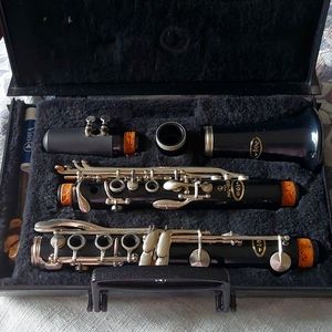 Vito 7212 Bb Clarinet with Hard Carrying Case Musical Instrument Band
